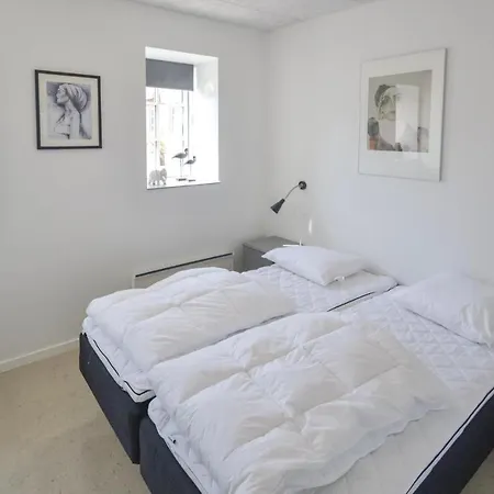 Lovely In With Kitchen Holiday home *