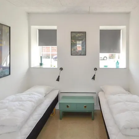 Lovely In With Kitchen