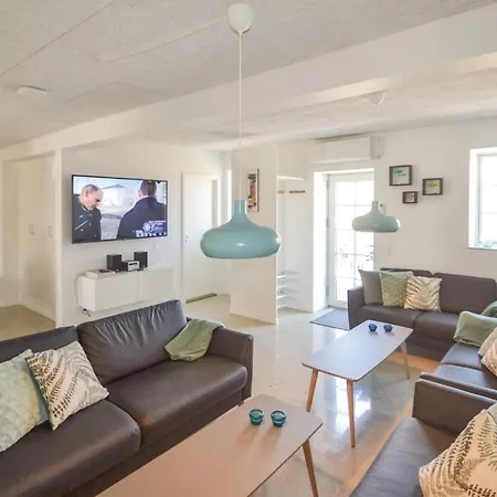 Lovely In With Kitchen *