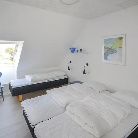 Lovely In With Kitchen *