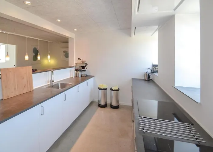Holiday home Lovely In With Kitchen