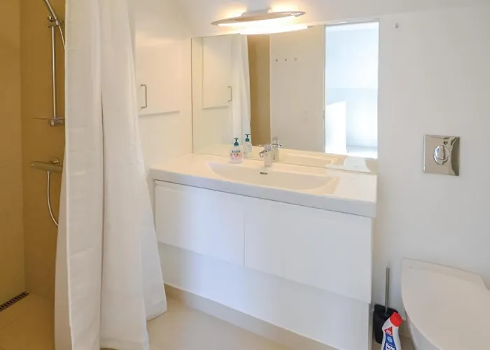 Lovely In With Kitchen * Allingabro