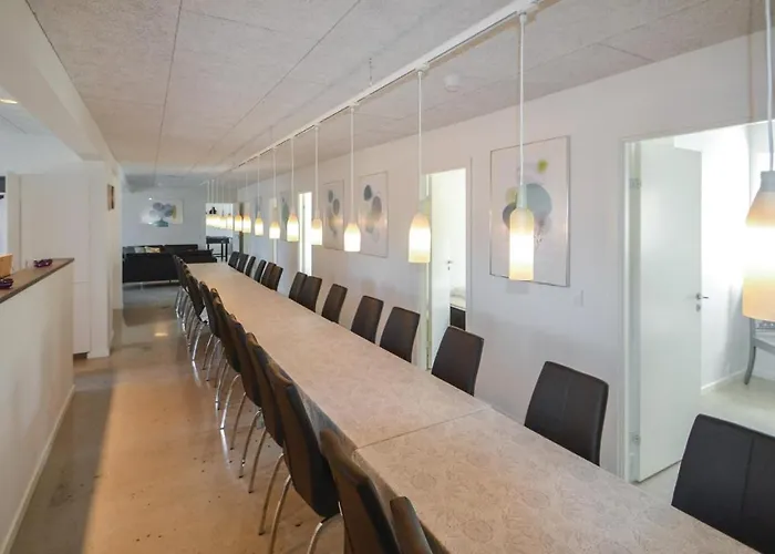 Holiday home Lovely In With Kitchen Allingabro