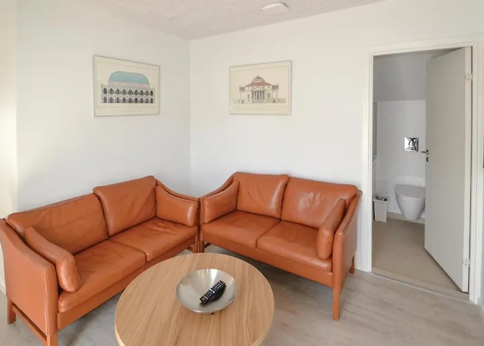 Holiday home Lovely In With Kitchen Allingabro